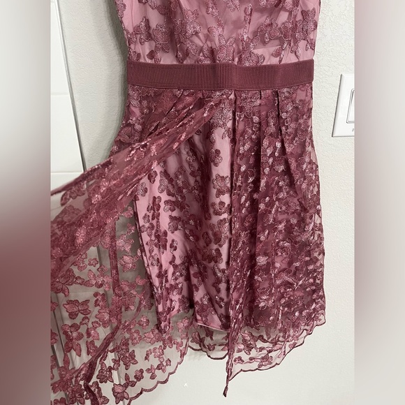 Dress - Picture 3 of 11